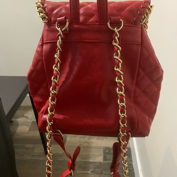 Red book bag - Picture 2 of 3